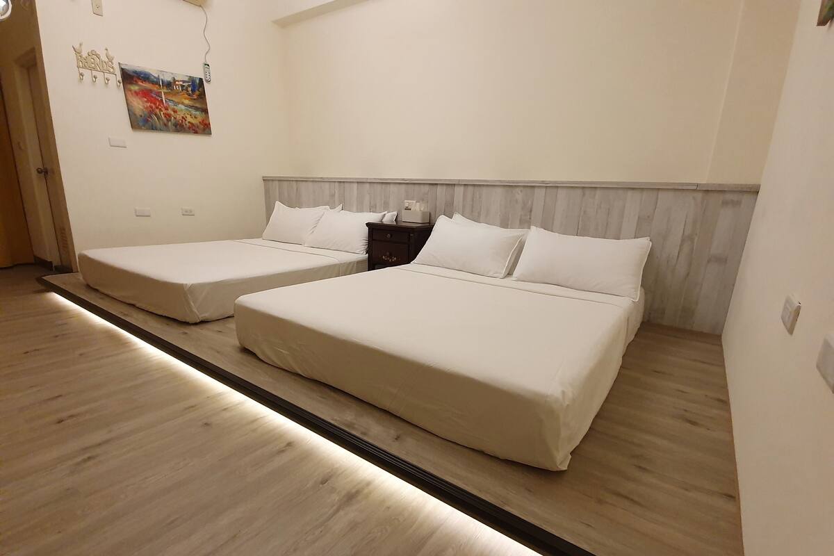 Deluxe Quadruple Room, Mountain View