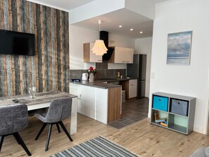 Oven, high chair - Holiday Home 'Nahe Schlosspark Husum' (Husum)