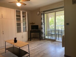 Interior - Charming studio with pool - 2 guests (La Grande-Motte)