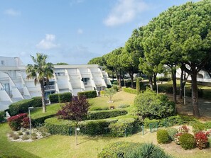 Property grounds - Studio cabin with AC, parking - 2 guests (Le Grau-du-Roi)