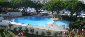 Charming studio, terrace, parking - 4 guests