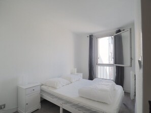2 bedrooms, WiFi - Central apartment, parking - 6 guests (La Grande-Motte)