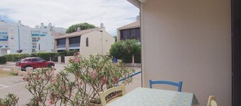 Convenient studio with parking - 4 guests, 50m to beach