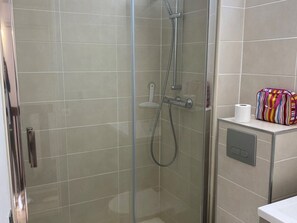 Bathroom - Bright marina, AC, port view - 6 guests (Le Grau-du-Roi)