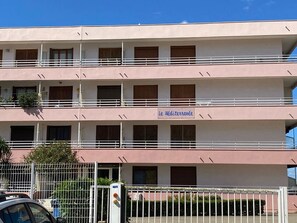 Exterior - Charming studio near beach, parking - 2 guests (Le Grau-du-Roi)