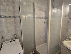 Bathroom - Charming studio with AC - 2 guests, city center (La Grande-Motte)