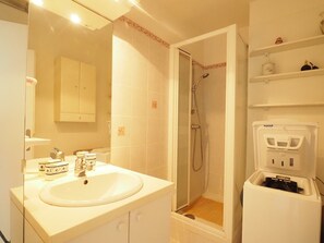 Bathroom - Apartment, parking, port view - 6 guests (La Grande-Motte)