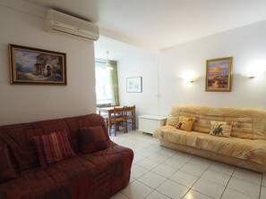 TV - Studio with AC in city center, parking - 4 guests (La Grande-Motte)