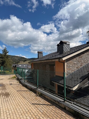 120 La Molina · Panoramic Views 5 Minutes From La Molina Ski Resort