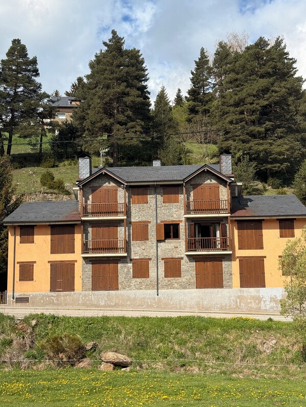 Exterior - 120 La Molina · Panoramic Views 5 Minutes From La Molina Ski Resort (Alp)