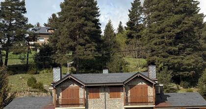 120 La Molina · Panoramic Views 5 Minutes From La Molina Ski Resort