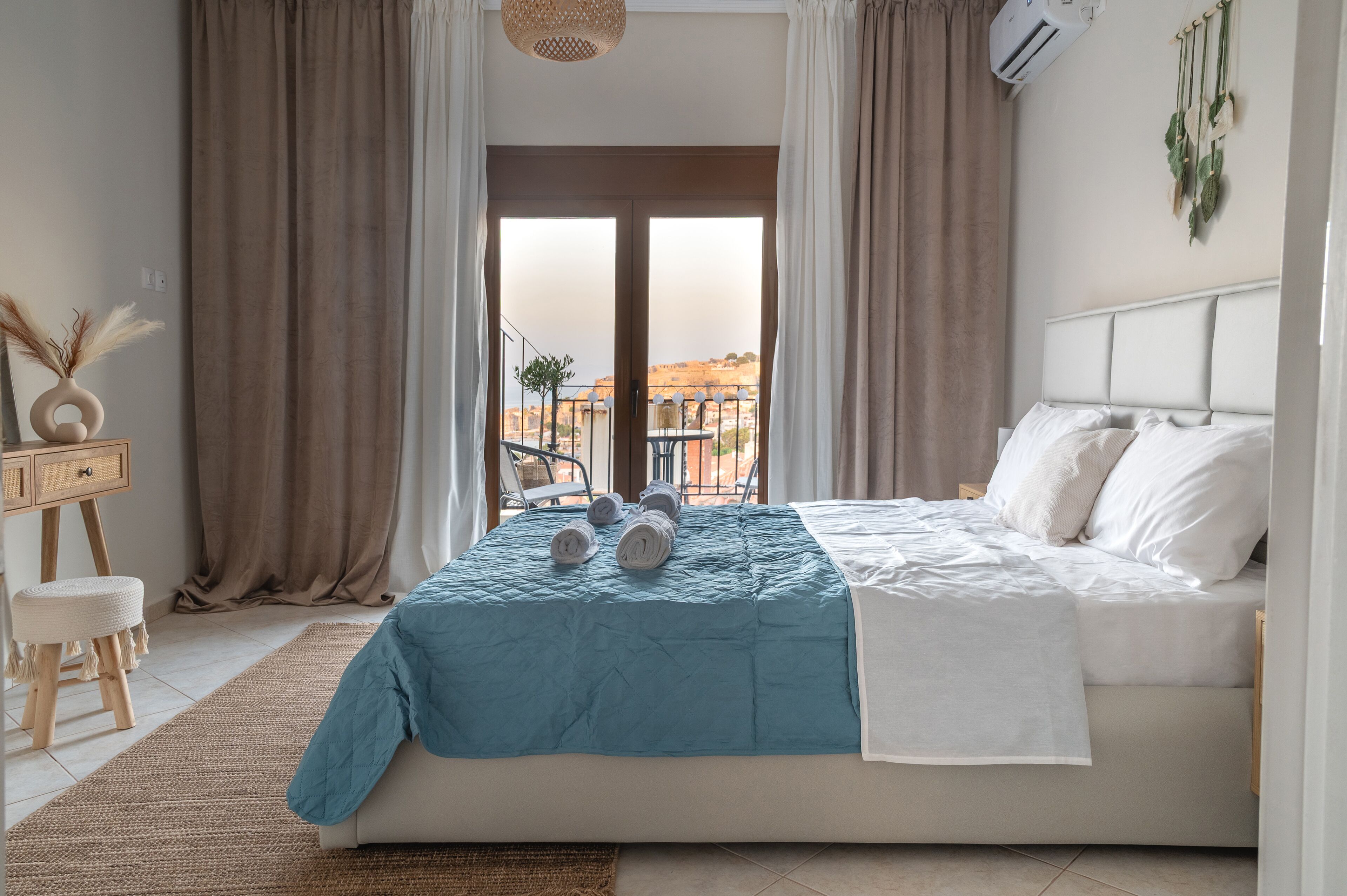 2 chambres, fer et planche à repasser, lit de bébé portatif, Wi-Fi