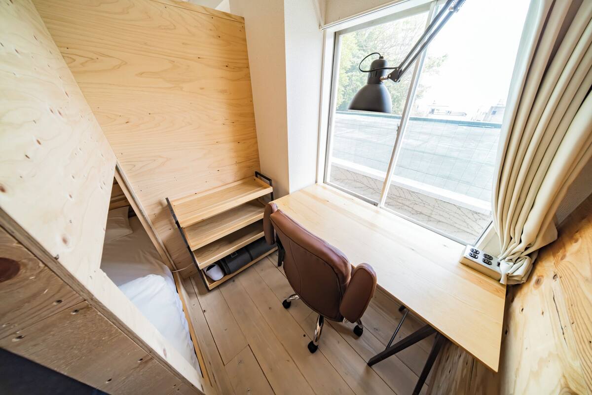 Dormitorio compartido Premium, dormitorio mixto, para no fumadores, vista al océano | Wifi gratis y ropa de cama