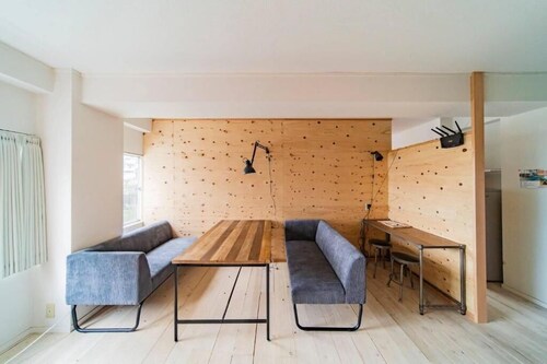 ArtBar & GuestHouse ennova - Hostel