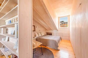 1 bedroom, WiFi - Mivô | Panoramic Lisbon View · (Alfama/Cathedral) (Lisbon)