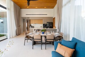 Interior - Villa Kaya (Thep Krasattri)