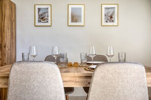 Dining - Mistra Bay View Apartment (St. Paul`s Bay)