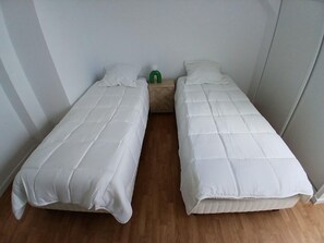 Room - Vrbo Property (Auberville)