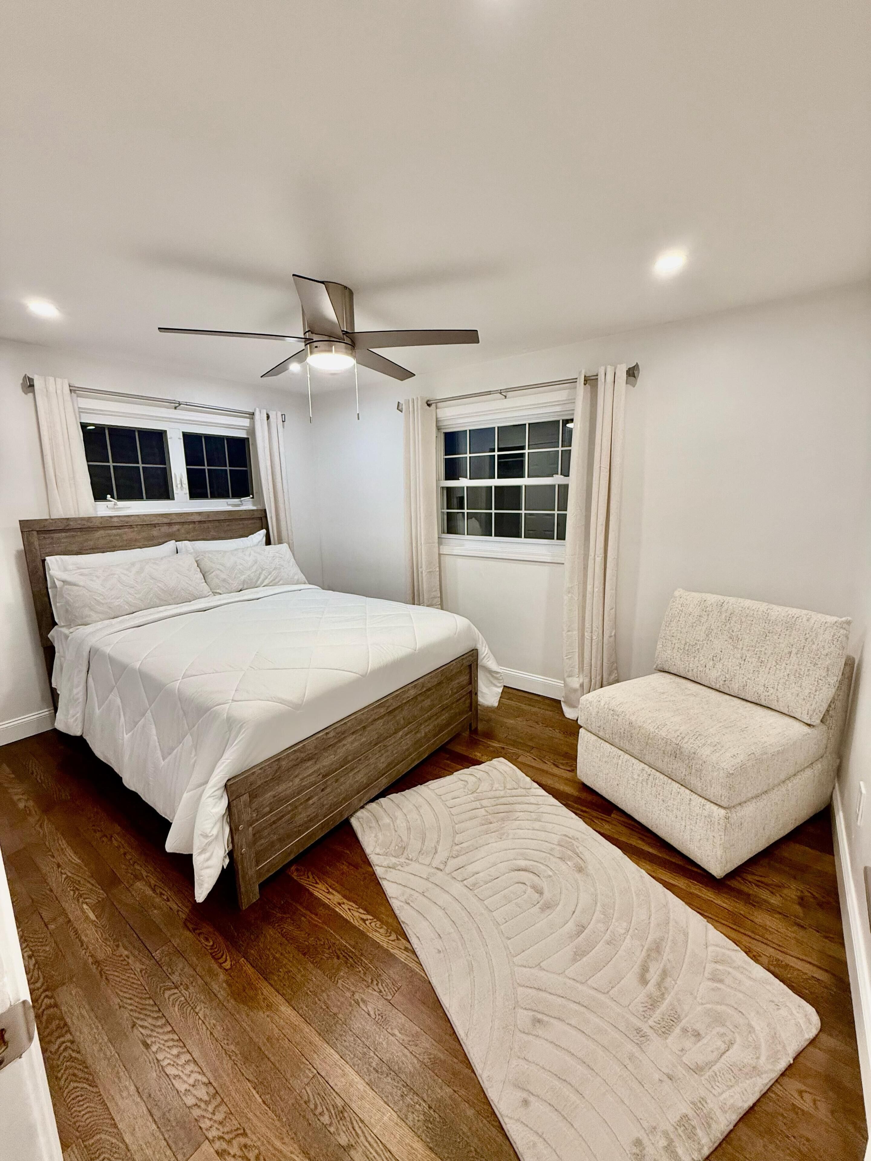 4 Schlafzimmer, Bügeleisen/Bügelbrett, WLAN, Bettwäsche