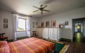 Room - Private 9BR Villa with Pool for 18 in Tuscany (Tredozio)