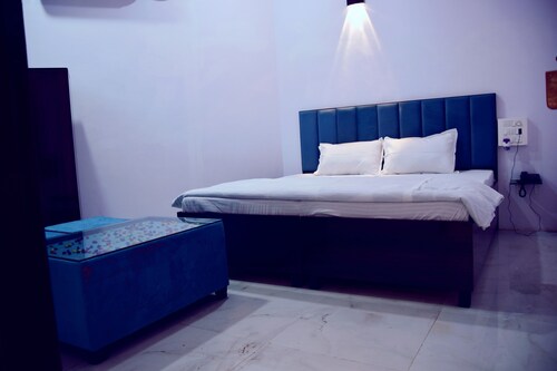 Hotel Bhatner Inn