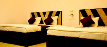 Hotel Bhatner Inn = 호텔 바트너 인