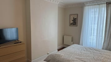 Fer et planche à repasser, Wi-Fi, draps fournis