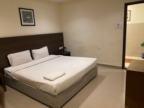 Habitación doble superior | Cortinas opacas, tabla de planchar con plancha, wifi gratis