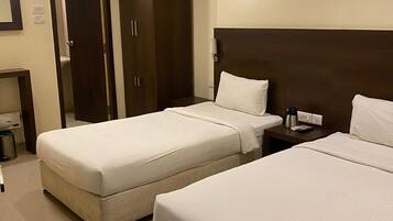 Basic Double or Twin Room | Blackout curtains, iron/ironing board, free WiFi
