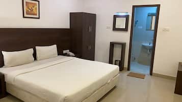 Blackout curtains, iron/ironing board, free WiFi