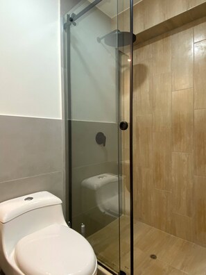 House - w Comfort Living 2BR w Balcony in San Isidro (Lima)