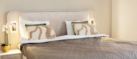 2 bedrooms