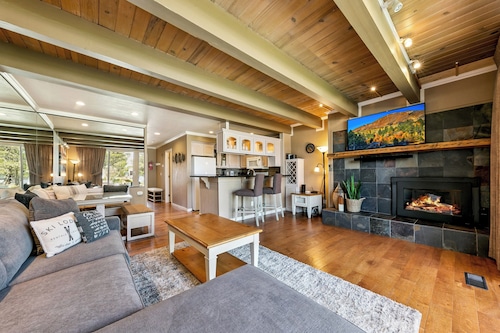 Lake Views, Boat Dock & Beach: Tahoe Keys #214