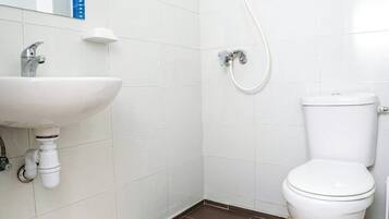 Hair dryer, towels