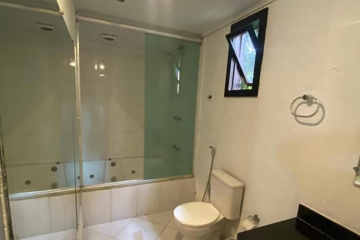 高級雙人房, 露台, 花園景 | 浴室