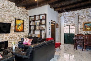 Duplex, 3 Bedrooms | Living area - Art House Near to Saint George Beach by Konnect (Corfu)