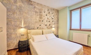 In-room safe, iron/ironing board, free WiFi - Villa Vittoria  (Oliveto Lario)