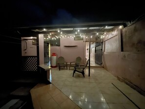 Terrace/patio - Perfect Studio in the heart of Isabel! Walkable to all the bars and restaurants (Vieques)