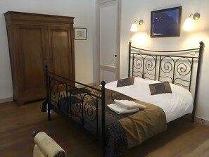 Room - The “Balcon” Room at Château Habas with Wi-Fi (Habas)