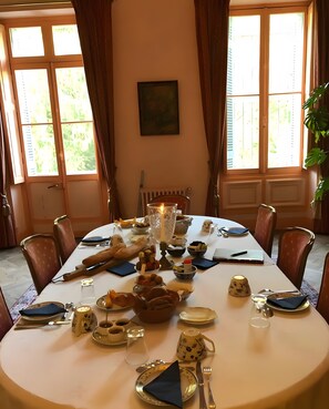 Dining - The “Balcon” Room at Château Habas with Wi-Fi (Habas)