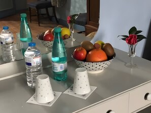 Food and drink - The Blue Room at Château Habas with Wi-Fi (Habas)