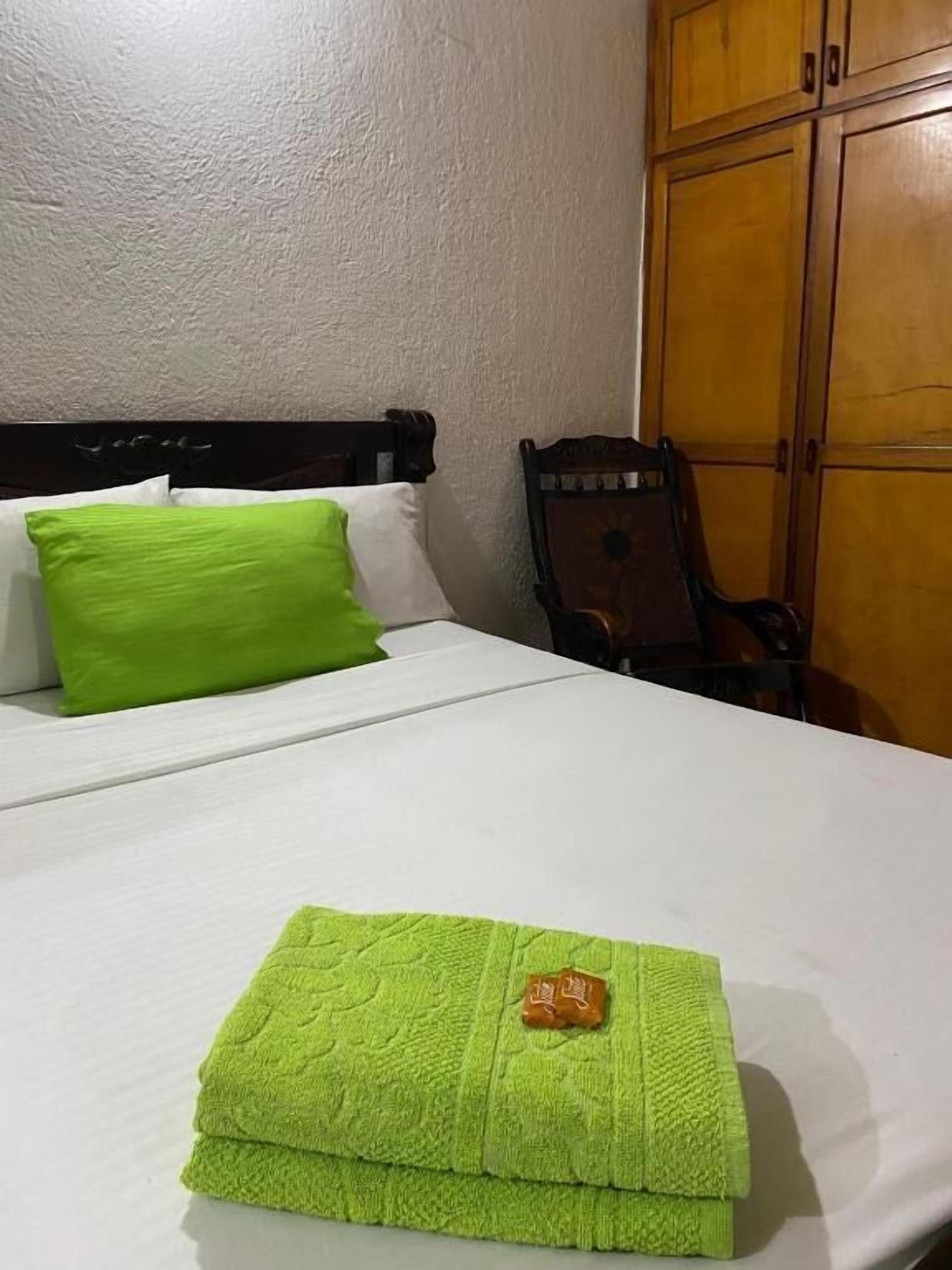 Tweepersoonskamer, balkon, gedeeltelijk uitzicht op zee