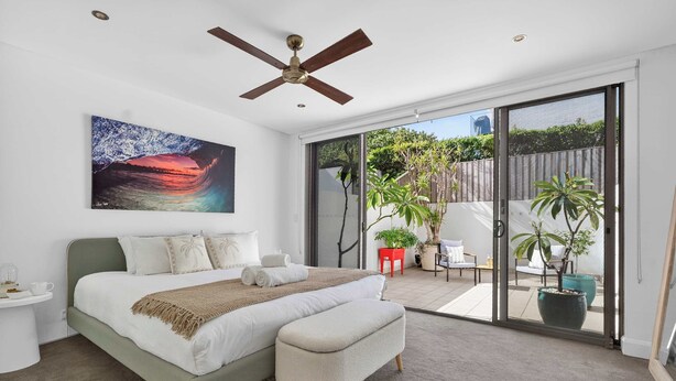 Room - Beachside Maroubra With Parking & Balcony - New (Maroubra)