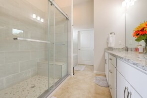 House (4 Bedrooms) | Interior - Beautiful Lake Travis & Hill Country Views Home! (Leander)