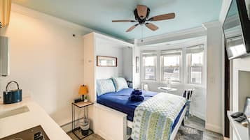 Apartment (0 Bedroom) | Interior