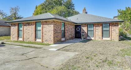 Tiger Town Retreat: Spacious Home for Groups!