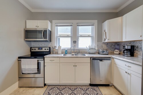 Updated Retreat Near James River & Dtwn Hopewell!
