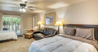 Walkable Lake Escape! Elkhart Lake Condo