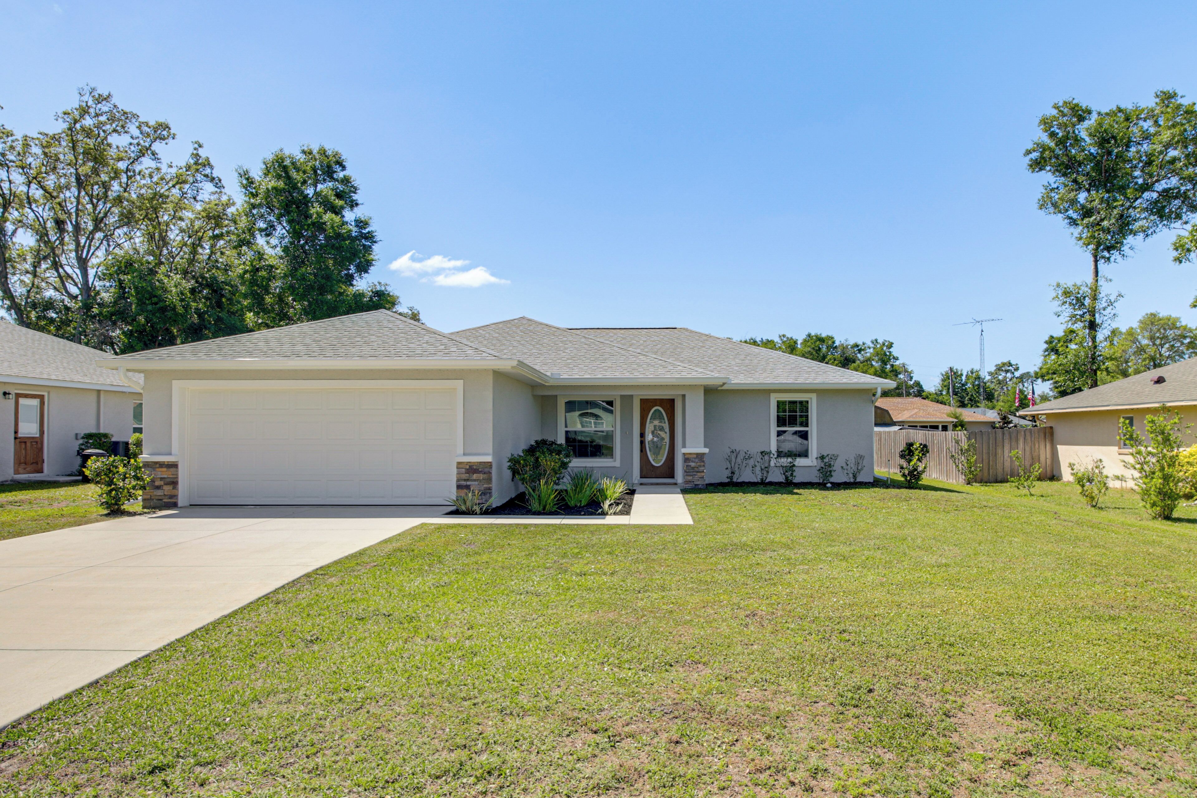 House (3 Bedrooms) | Front of property