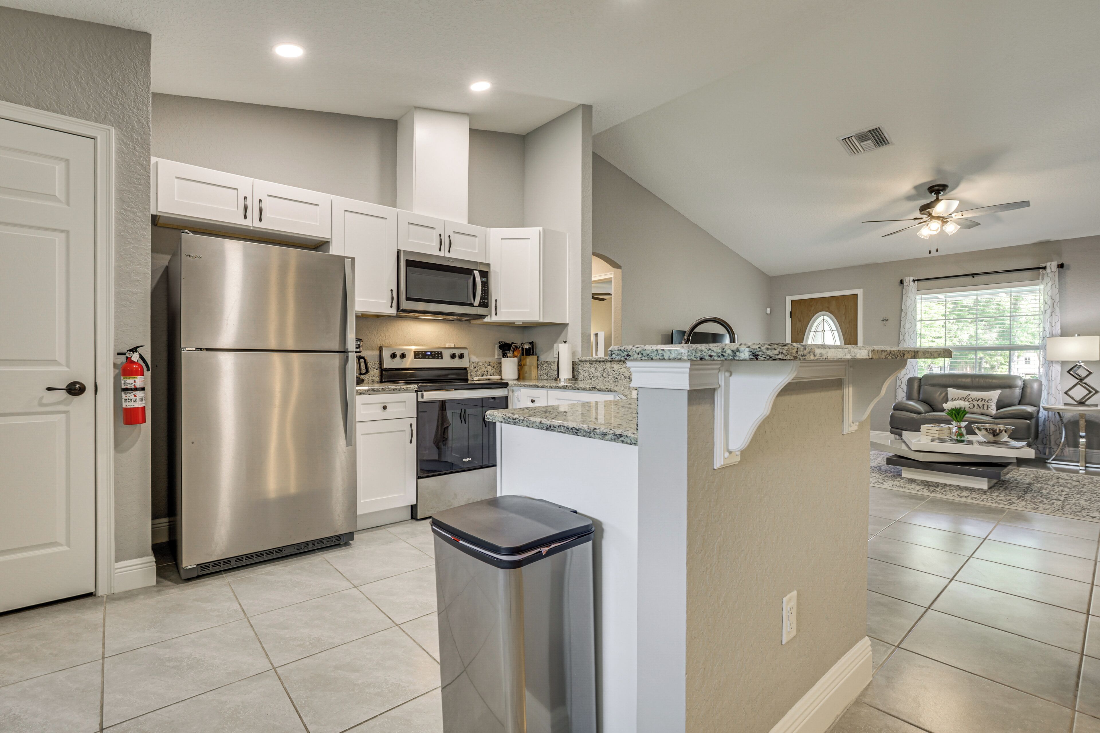 House (3 Bedrooms) | Interior